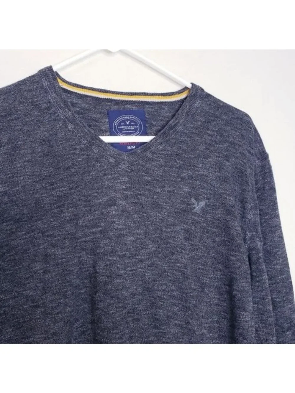American Eagle Gray Lightweight V-Neck Pullover Cotton Sweater Men's Size Medium